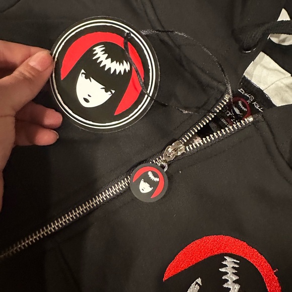 💚 SOLD 💚 Brand New With Tags Emily The Strange Cropped Hoodie - Picture 8 of 10